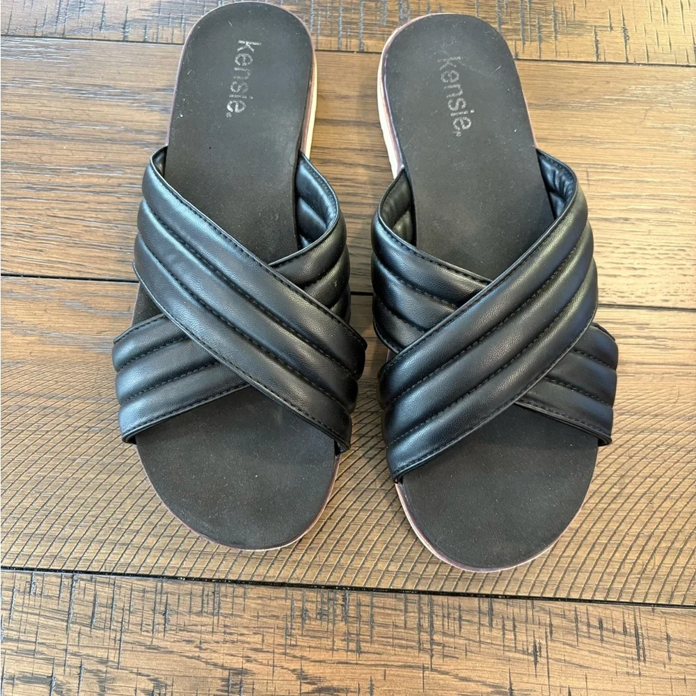 Kensie Dream Cross band Black Comfort Slides